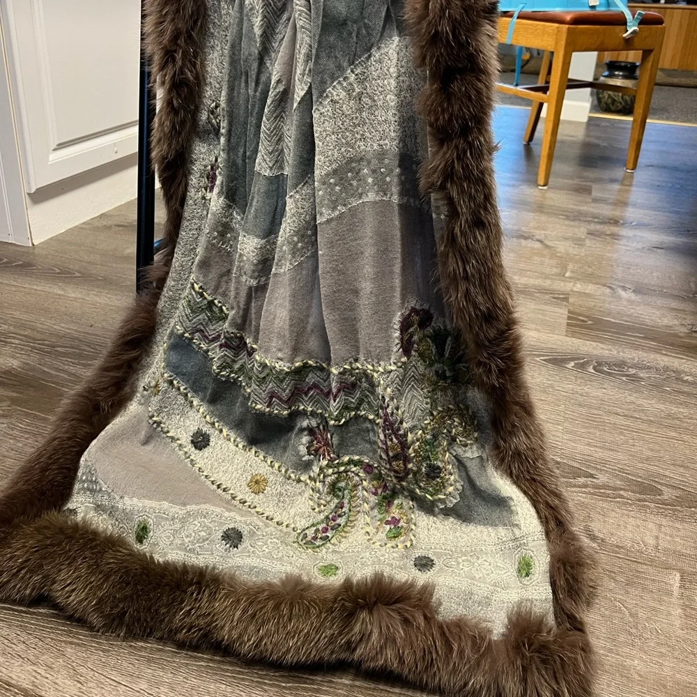 Luxurious Fur Fringe Wrap Scarf - Picture 2 of 8